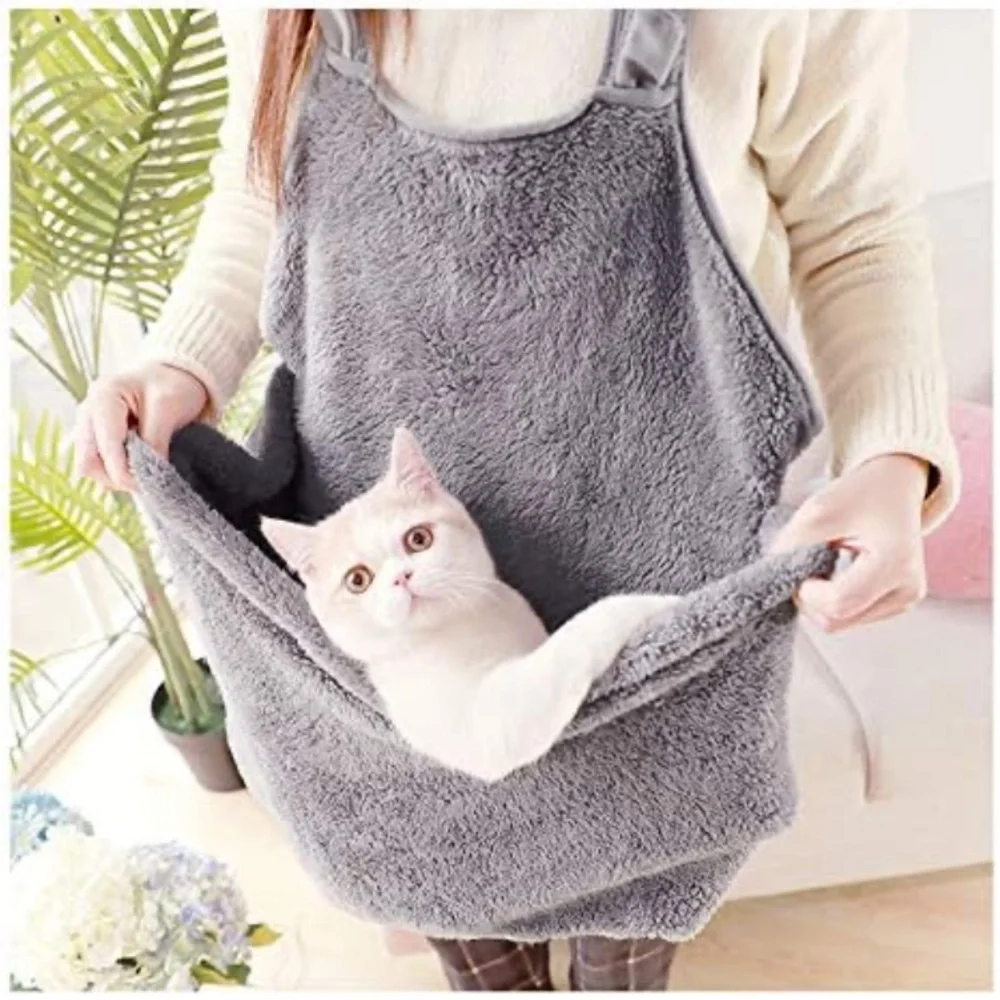 Cool cat pouch to carry around your favorite cat! Soft!